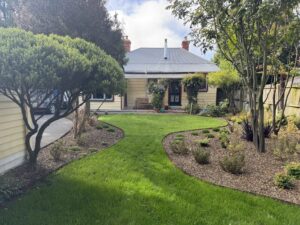 Garden_corten_steel_edging_christchurch