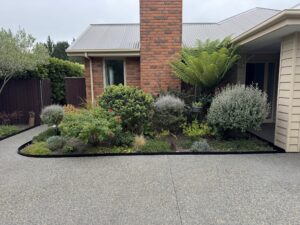 black steel edging front garden