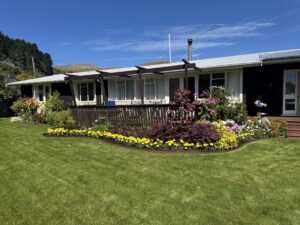 christchurch gardening corten steel edging